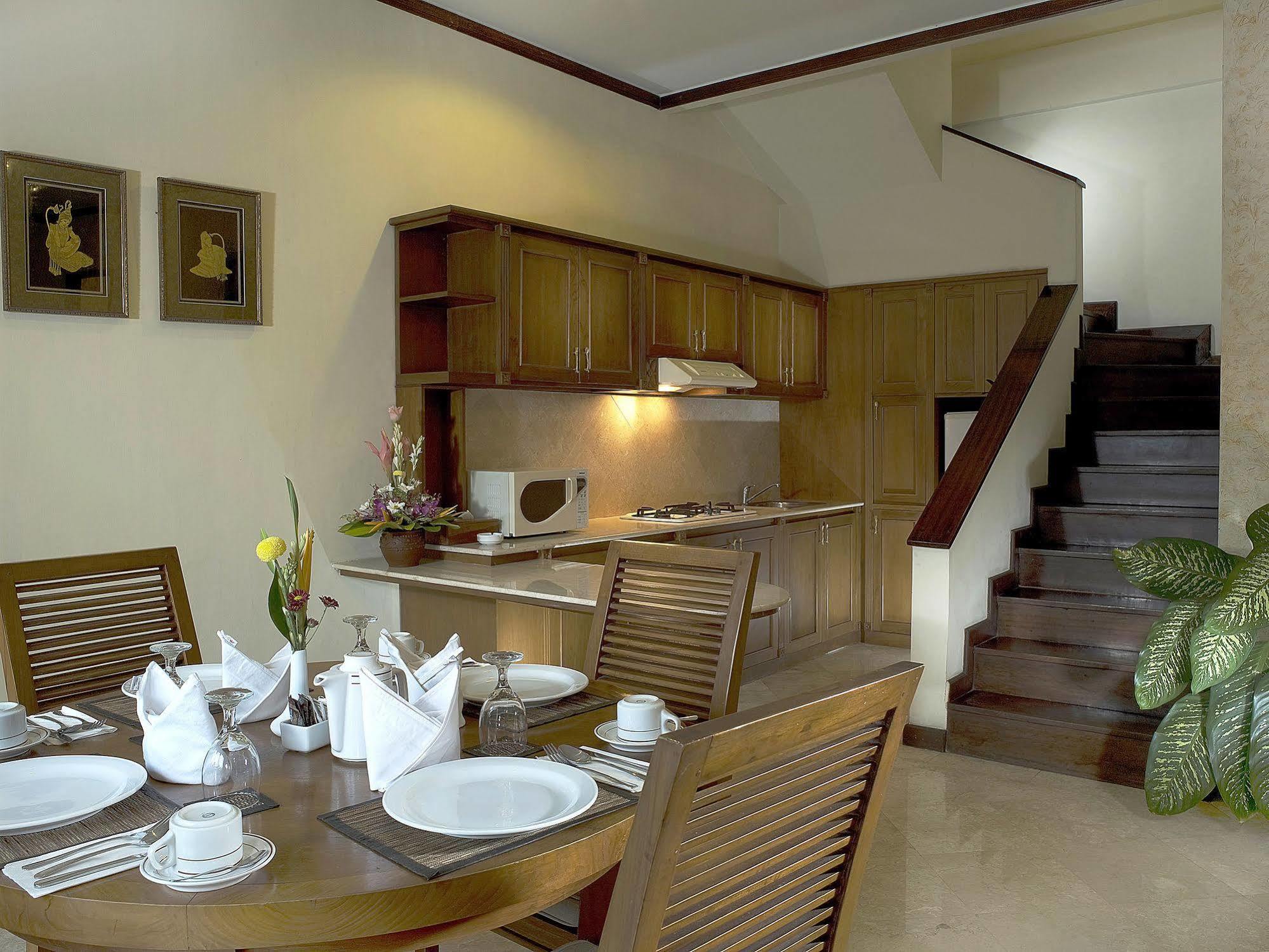 อนา ปูร์นา ริเวอร์ไซด์ วิลลา Villa เซมินยัค ภายนอก รูปภาพ