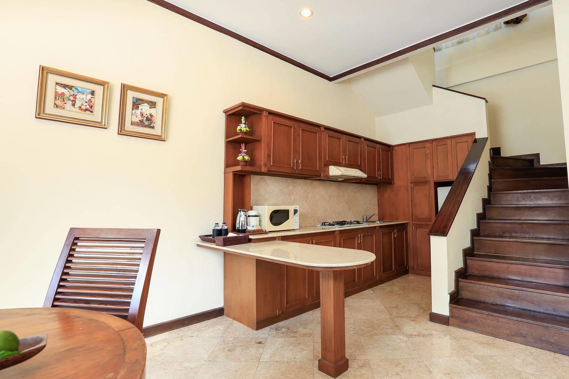 อนา ปูร์นา ริเวอร์ไซด์ วิลลา Villa เซมินยัค ภายนอก รูปภาพ