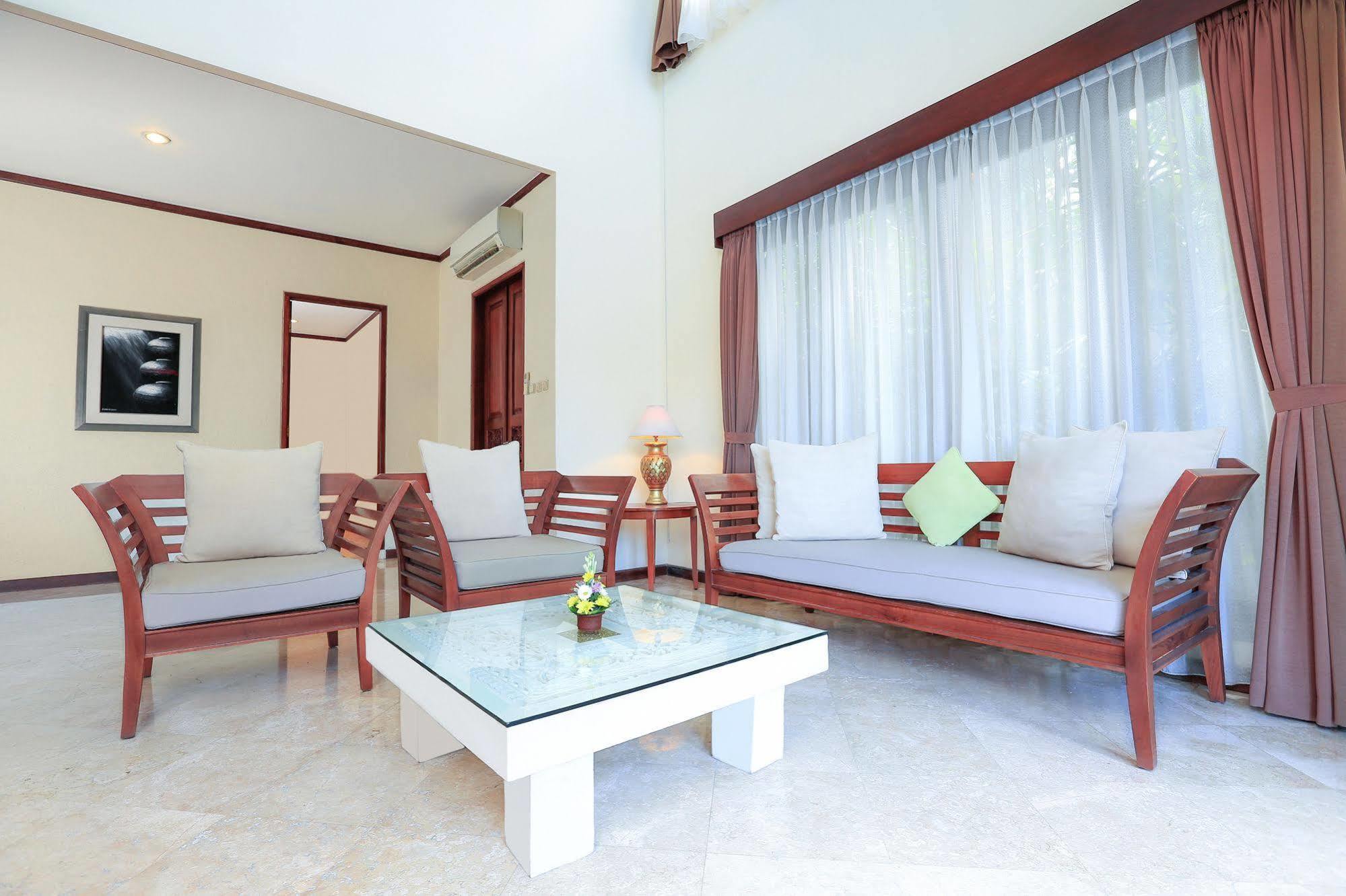อนา ปูร์นา ริเวอร์ไซด์ วิลลา Villa เซมินยัค ภายนอก รูปภาพ